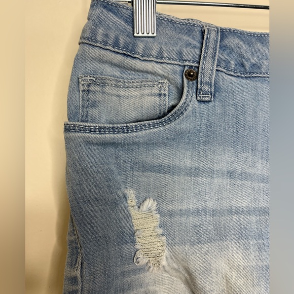 Hybrid Collection Distressed Denim Shorts, Size 5 - Picture 2 of 8